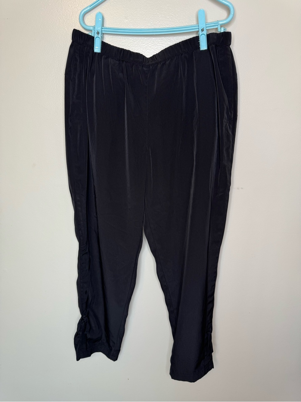 Chico's Black Relaxed Elastic-Waist Track Pants